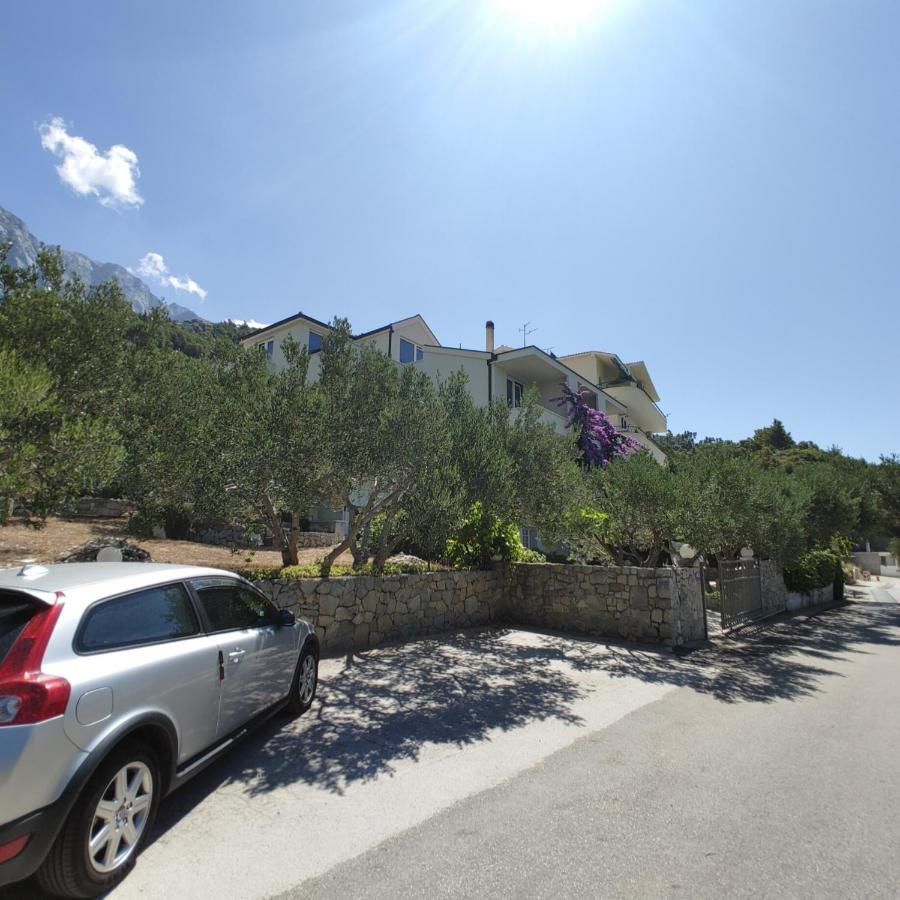 Apartments Villa Cizmic Baška Voda Exterior foto