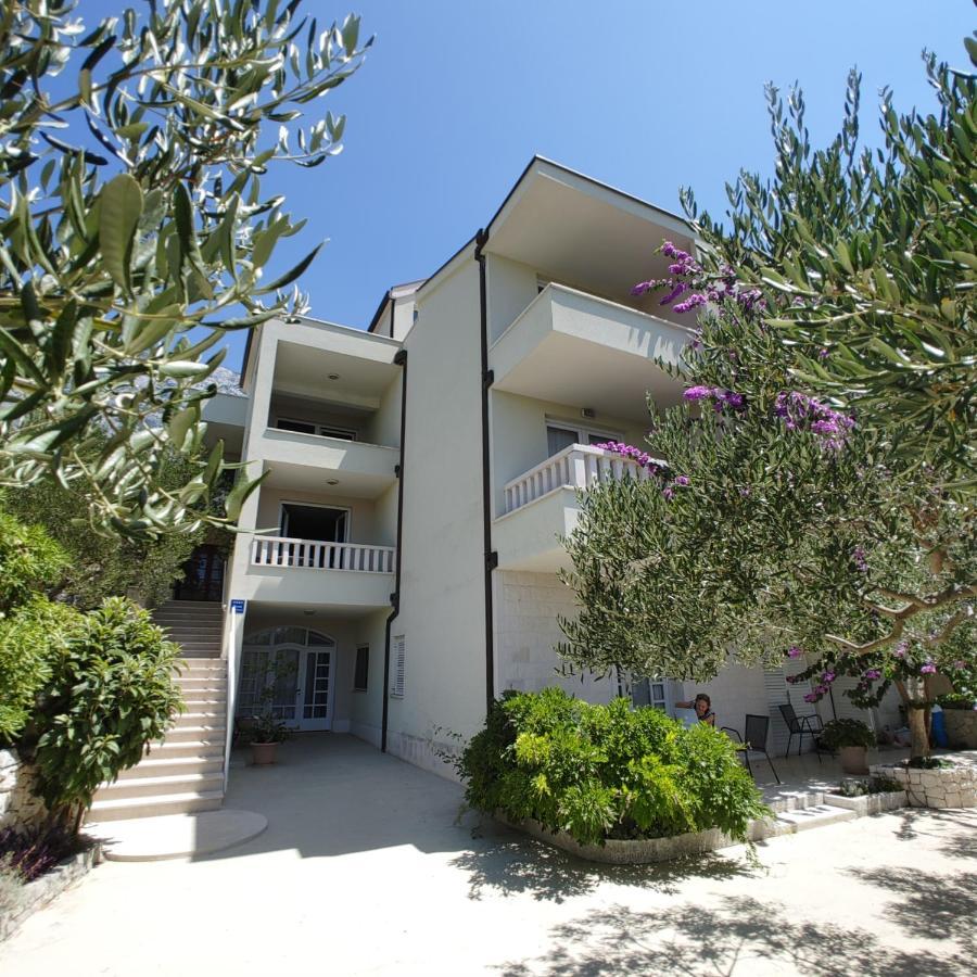 Apartments Villa Cizmic Baška Voda Exterior foto