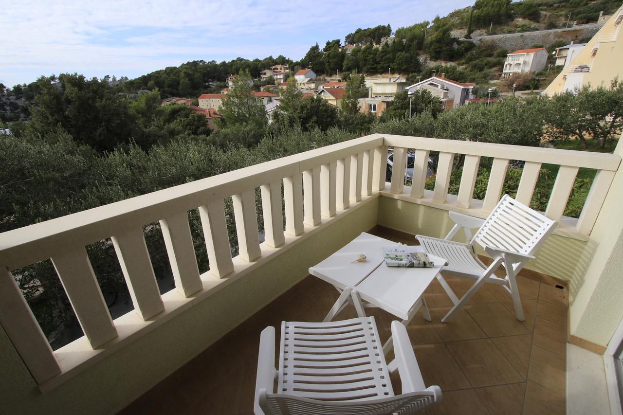 Apartments Villa Cizmic Baška Voda Exterior foto